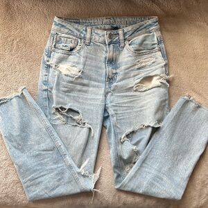 American Eagle Mom Jeans Women’s Size 00 Short Blue Highest Rise Distressed AE